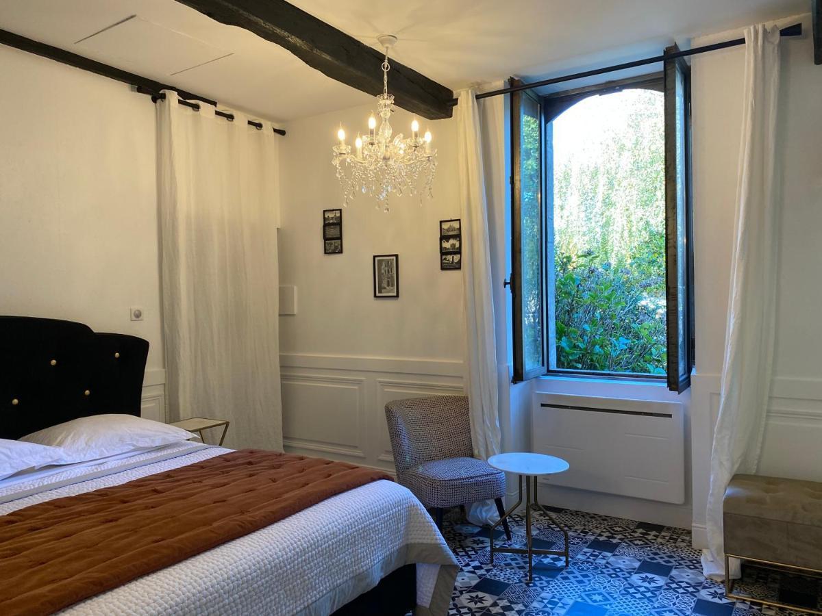 Chambre D'Hote 1787 : Les Terrasses Des Pyrenees Laloubere Buitenkant foto